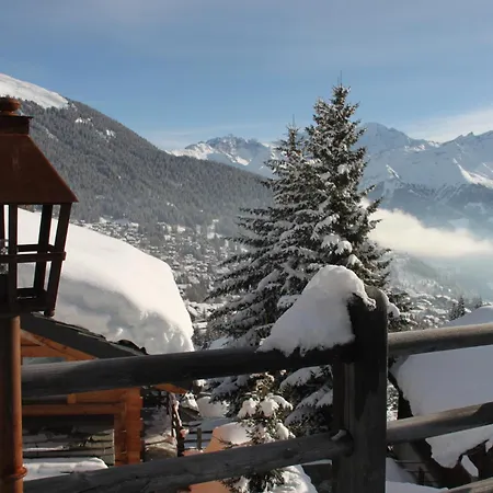 ベッド・アンド・ブレックファスト Les Sapins Bleus 3*