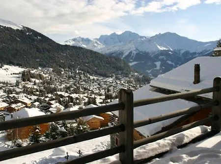 ベッド・アンド・ブレックファスト Les Sapins Bleus