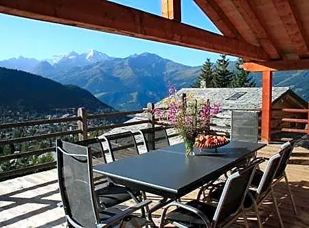 Les Sapins Bleus Couette-café 3*