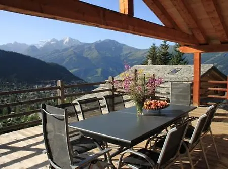 Les Sapins Bleus Bed & Breakfast